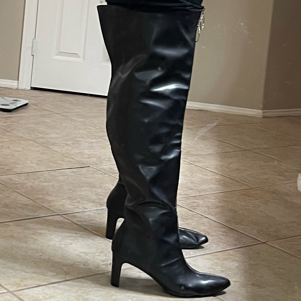 Sz 14 extra wide calf thigh high boots 👢